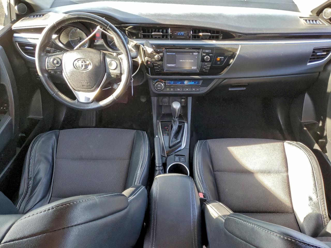 2016 Toyota Corolla L VIN: 5YFBURHE4GP493795 Lot: 96147165