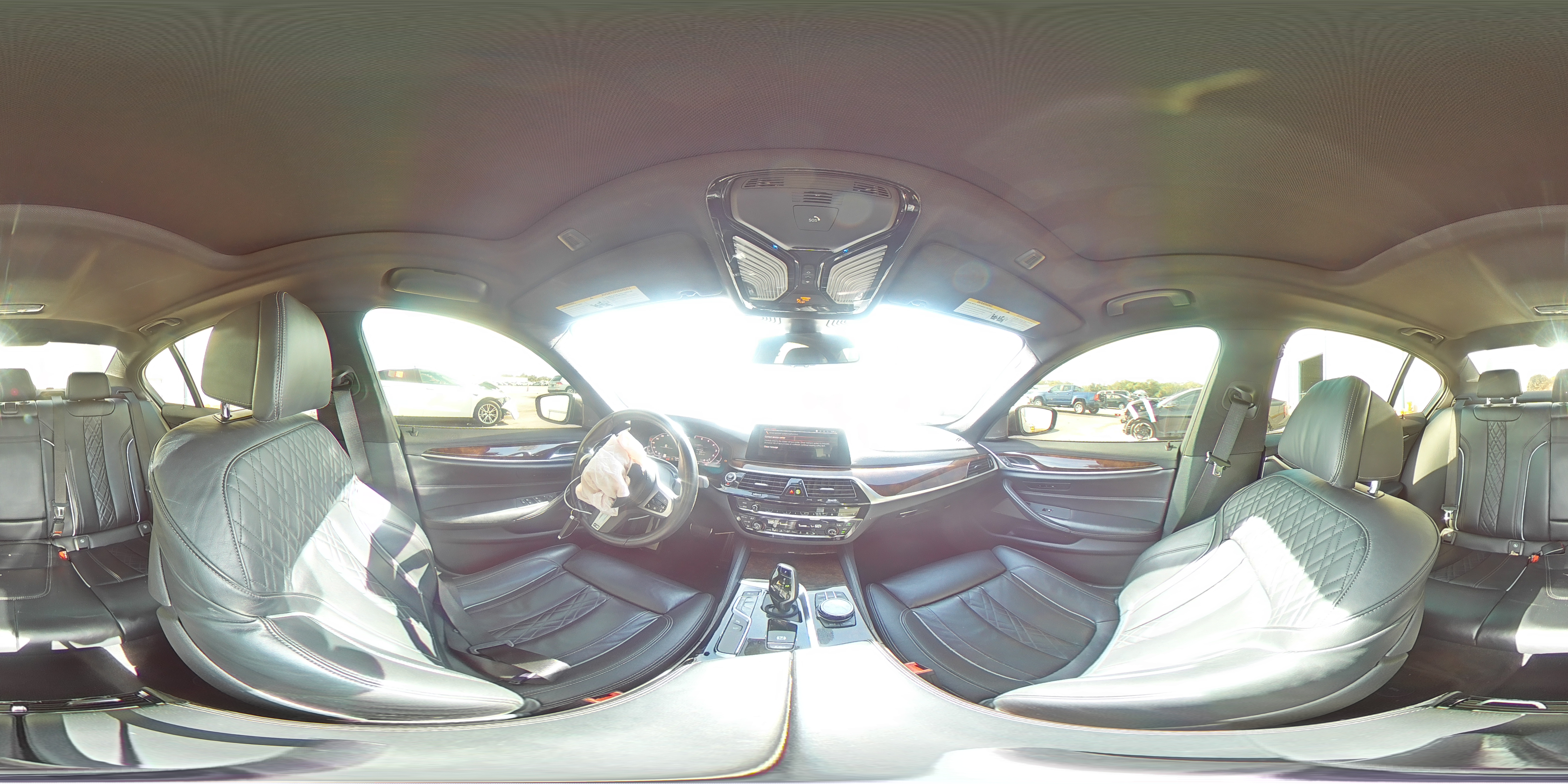 Фото: WBAJS7C03LCE13617