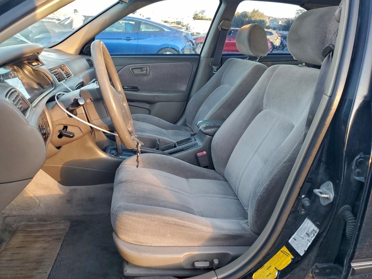 1999 Toyota Camry Le VIN: JT2BF28K6X0182069 Lot: 94368935