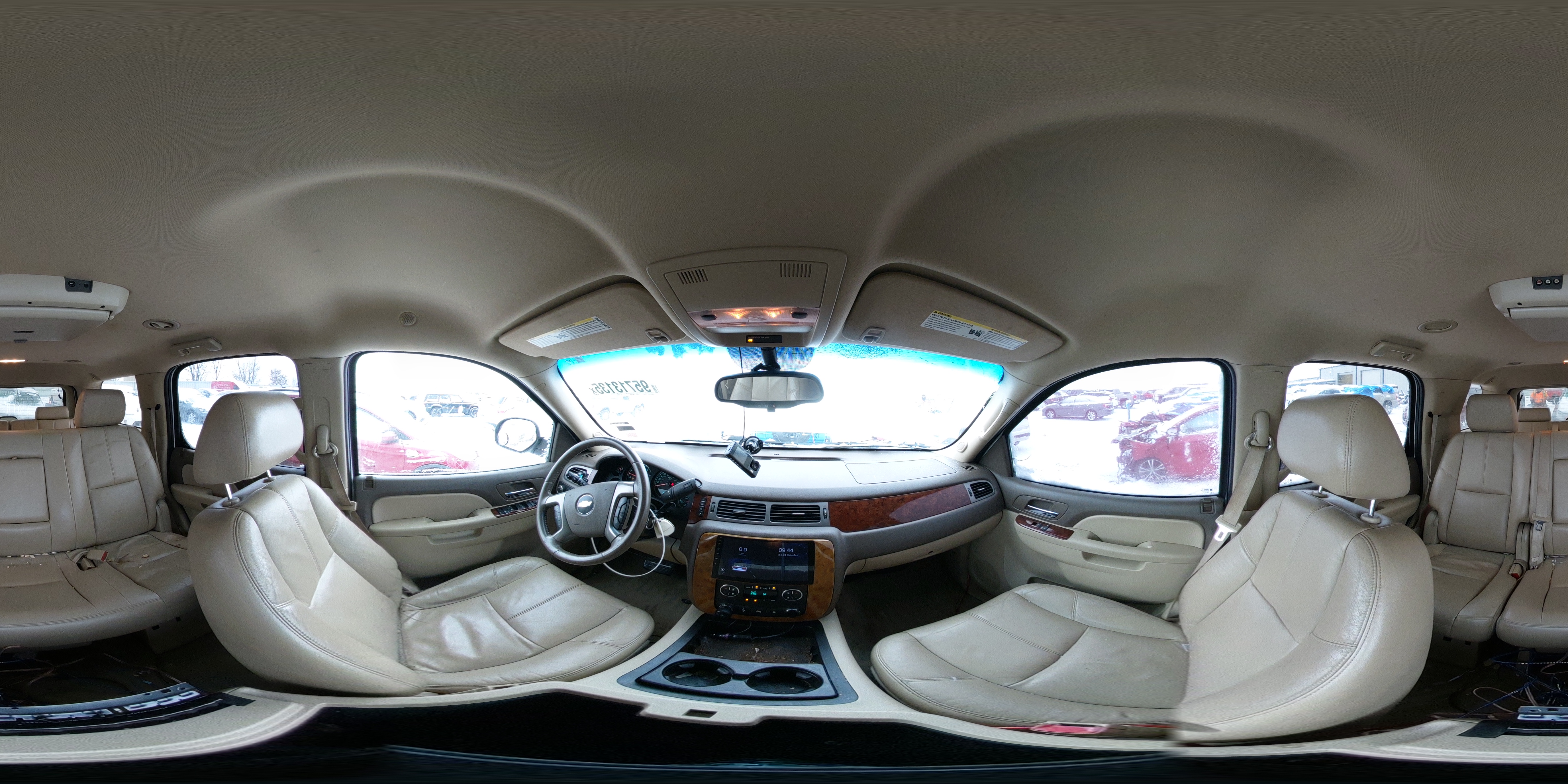 2011 Chevrolet Tahoe K1500 Lt VIN: 1GNSKBE00BR383273 Lot: 95713135