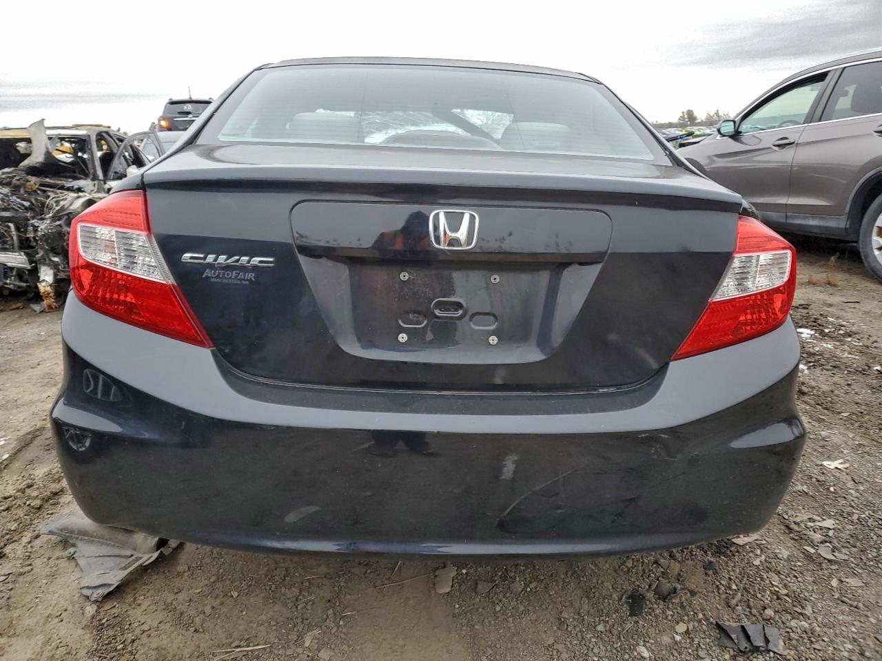 2012 Honda Civic Lx VIN: 2HGFB2F52CH581084 Lot: 95330345