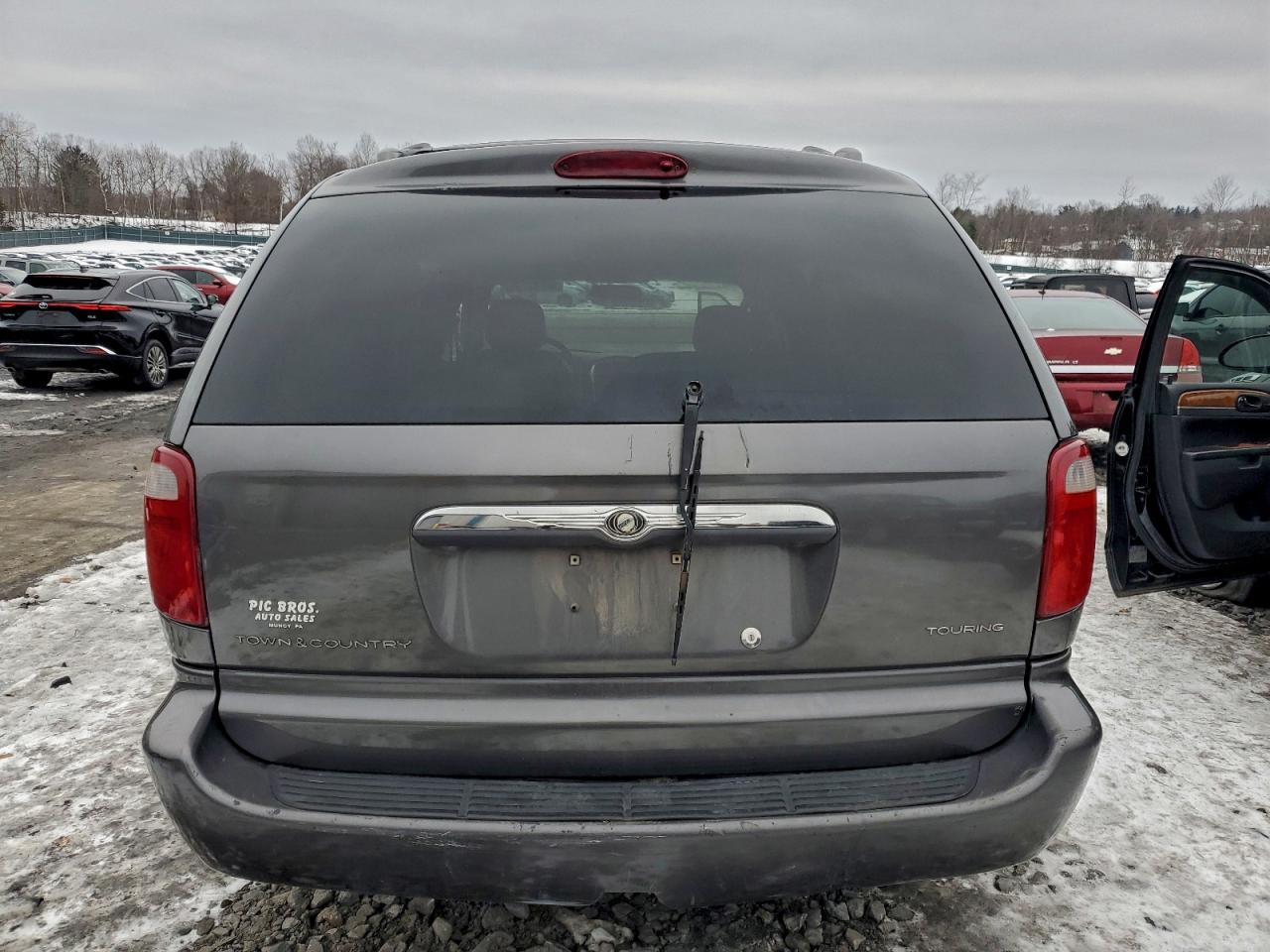 2004 Chrysler Town & Country Touring VIN: 2C4GP54L54R534358 Lot: 94882795