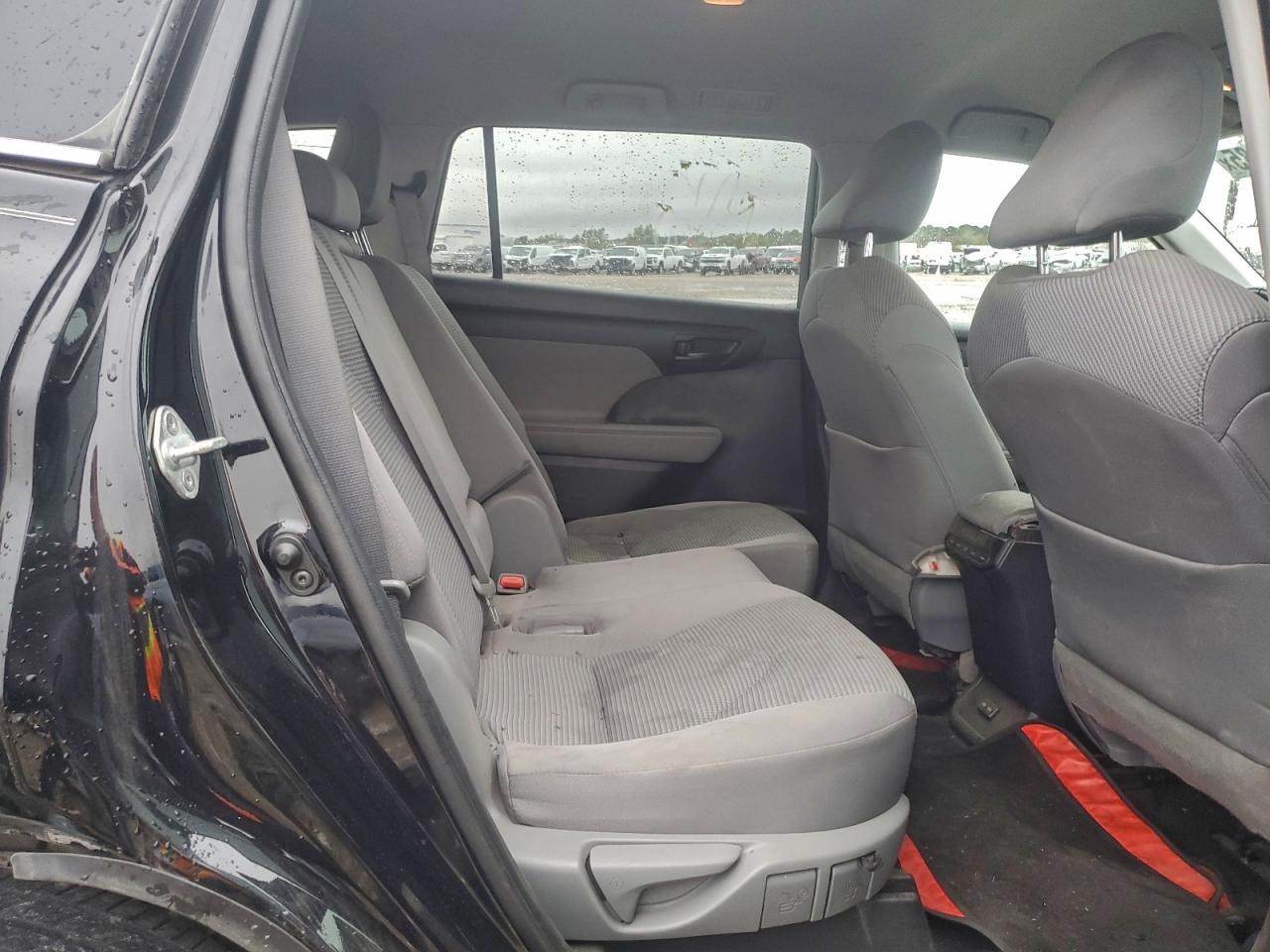 2022 Toyota Highlander L VIN: 5TDBZRBH1NS170555 Lot: 95342085