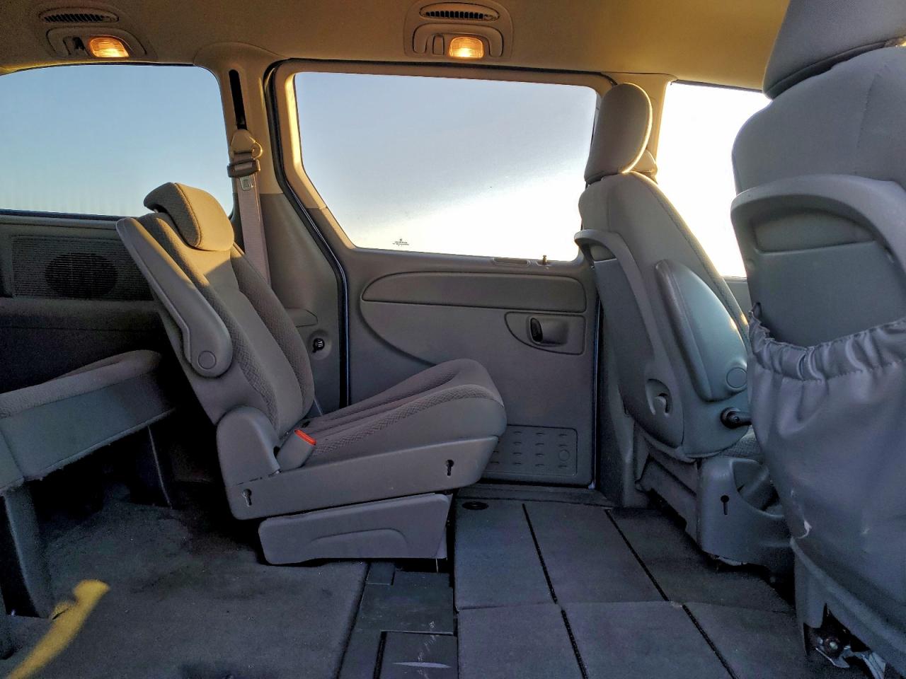 2007 Chrysler Town & Country Touring VIN: 2A4GP54L47R207061 Lot: 94336825