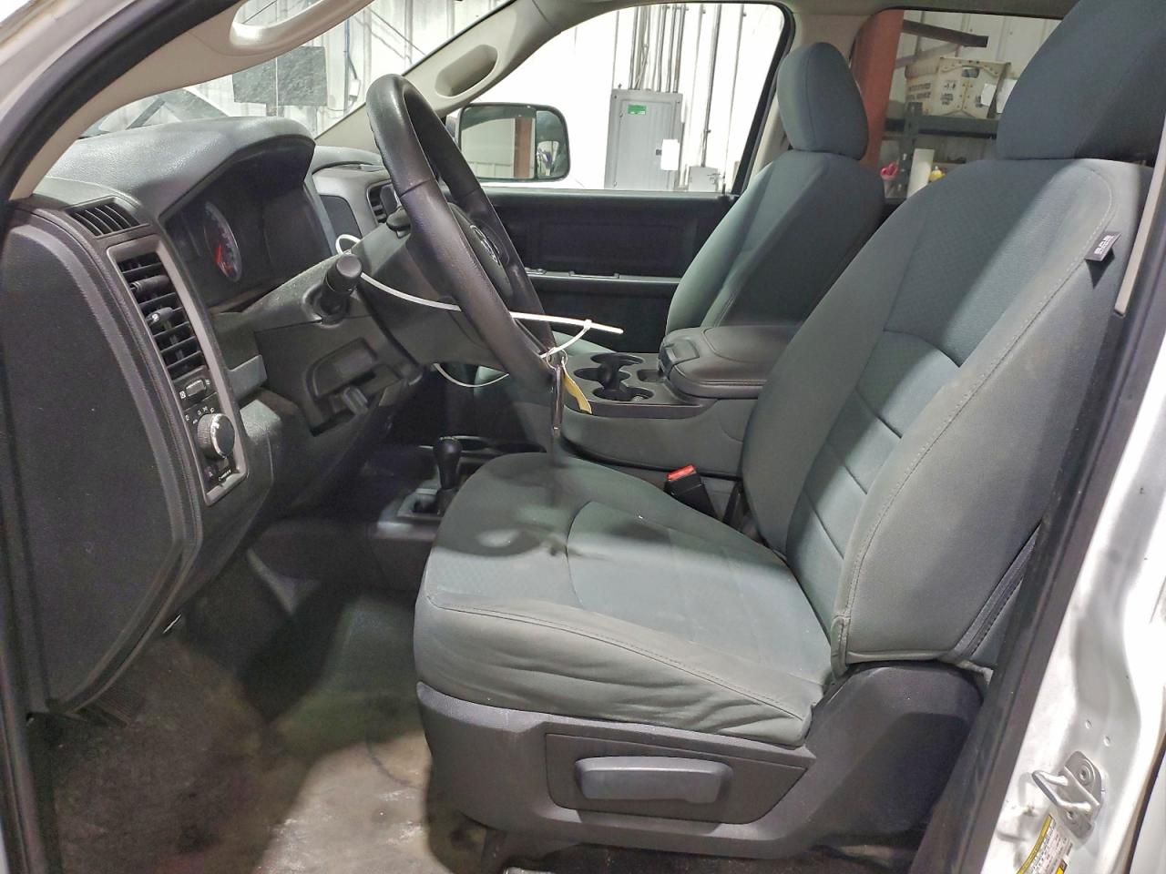 2013 Ram 2500 St VIN: 3C6TR5CT3DG587566 Lot: 96207235