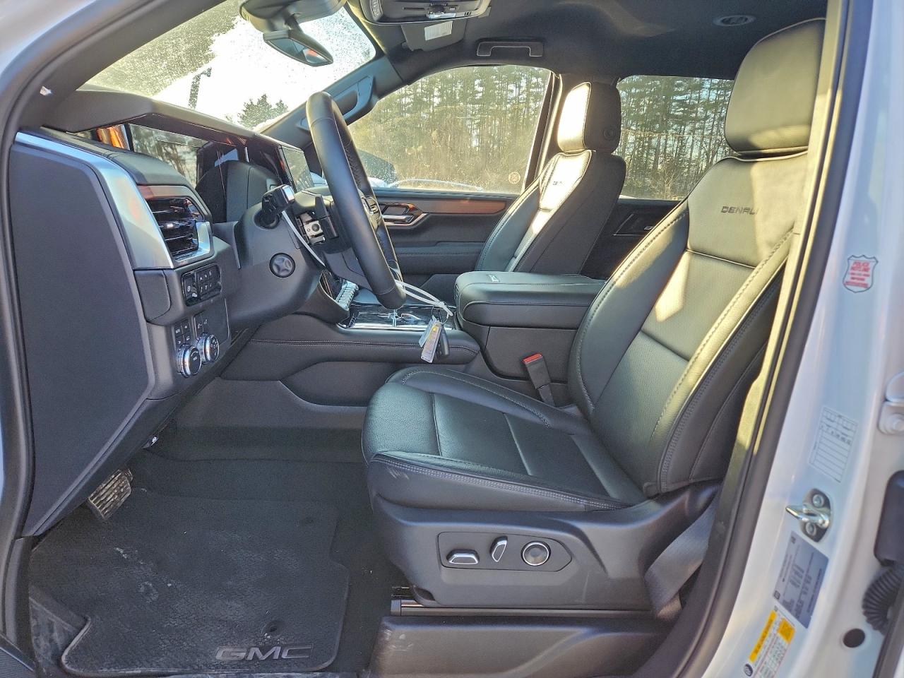 2025 GMC Yukon Xl Denali VIN: 1GKS2JRL5SR272083 Lot: 96079955