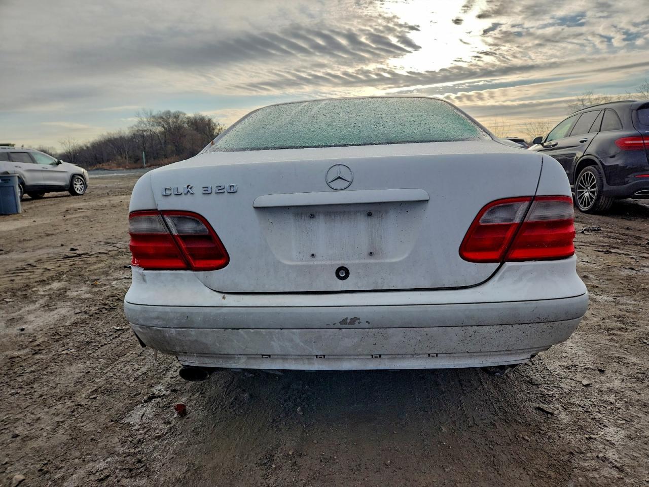 1998 Mercedes-Benz Clk 320 VIN: WDBLJ65G4WF041528 Lot: 93228775