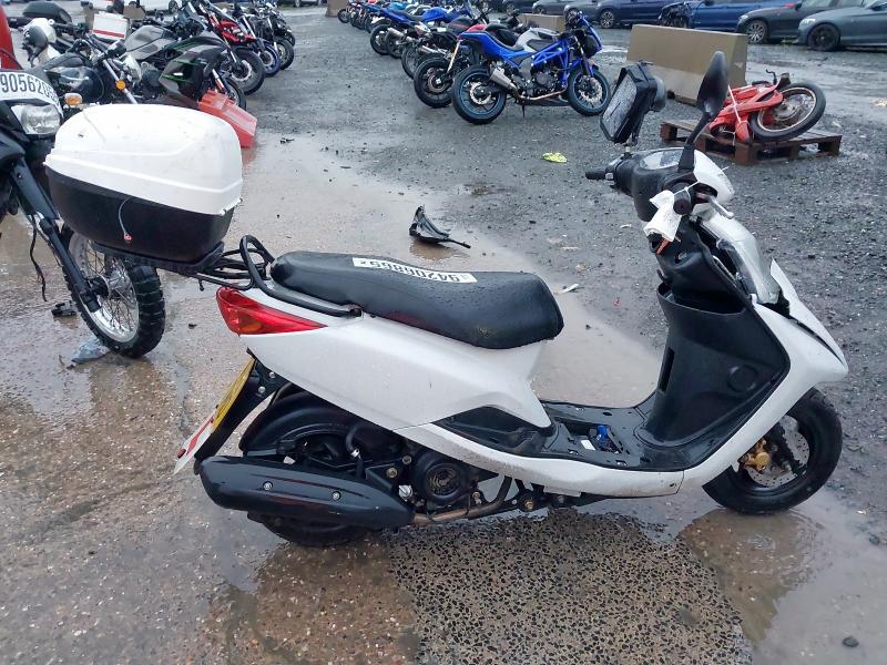 2011 YAMAHA XC 125 E VITY 