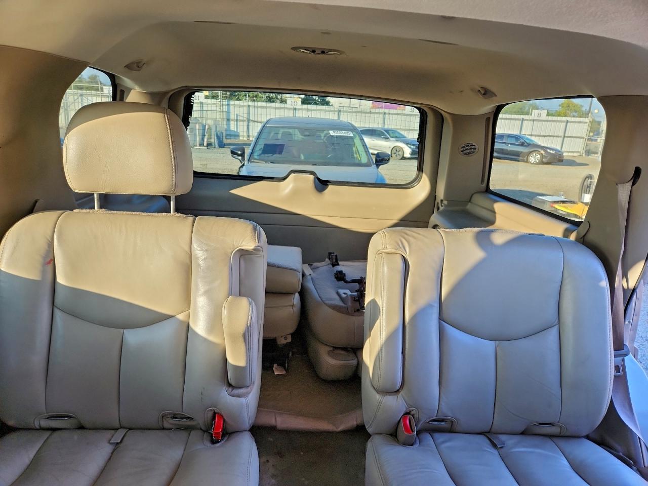 2004 Chevrolet Tahoe K1500 VIN: 1GNEK13Z54R205631 Lot: 95181795