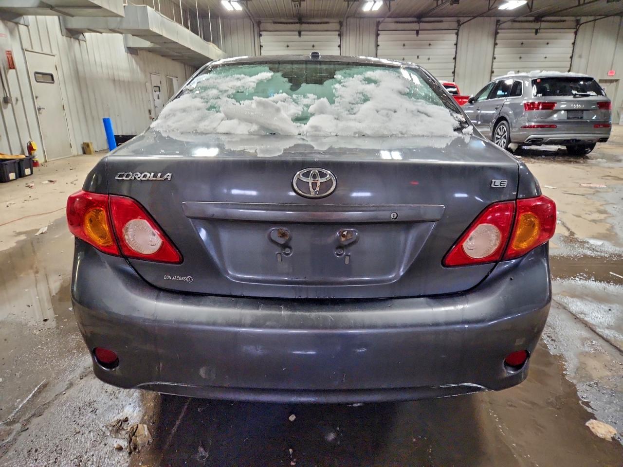 2010 Toyota Corolla Base VIN: 1NXBU4EE0AZ334463 Lot: 96074235