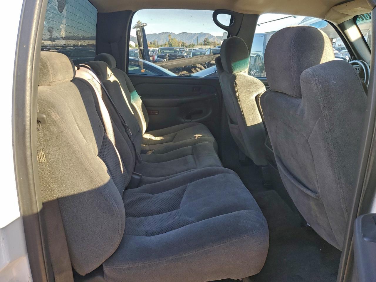 2004 Chevrolet Silverado C2500 VIN: 1GCGC23U24F123981 Lot: 93787675