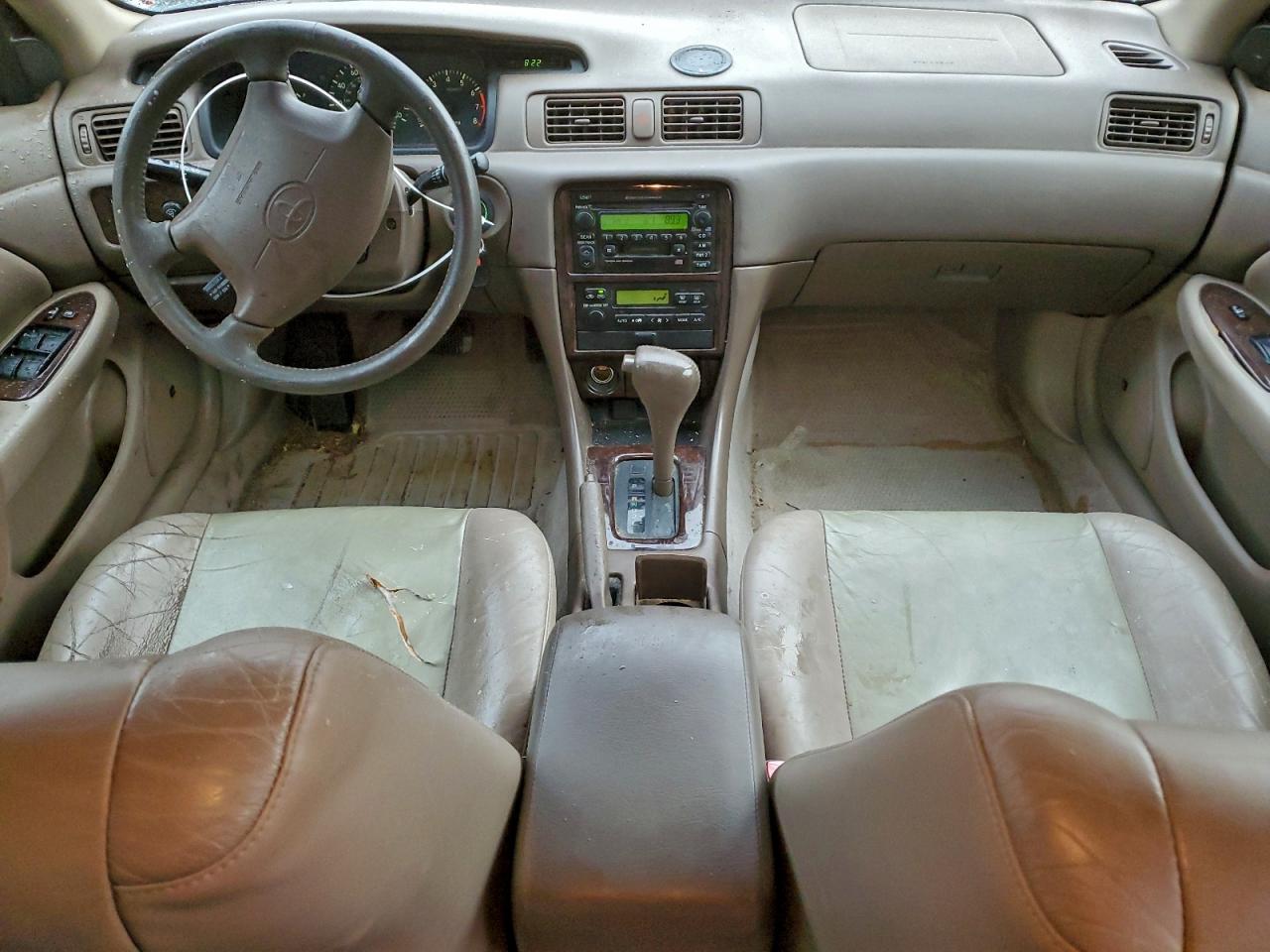 2000 Toyota Camry Le VIN: 4T1BF28K9YU091701 Lot: 94105185