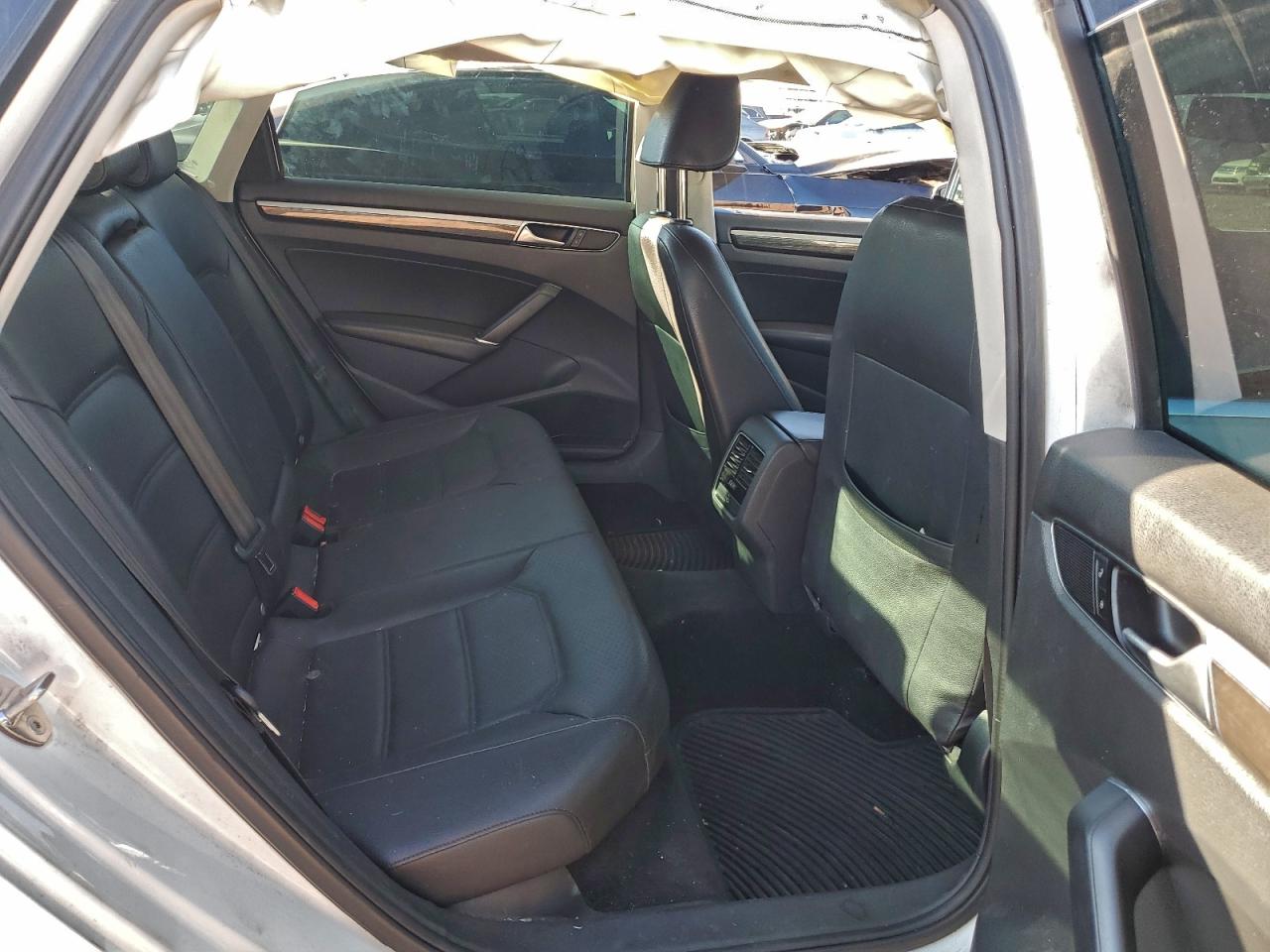 2025 Volkswagen Passat Se VIN: 1VWBT7A37GC027610 Lot: 95576735