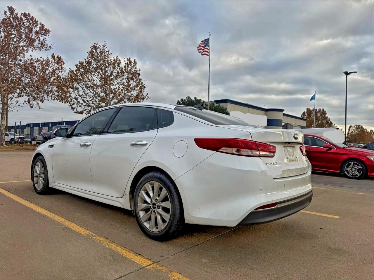 2016 Kia Optima Ex VIN: 5XXGU4L30GG104304 Lot: 97856495