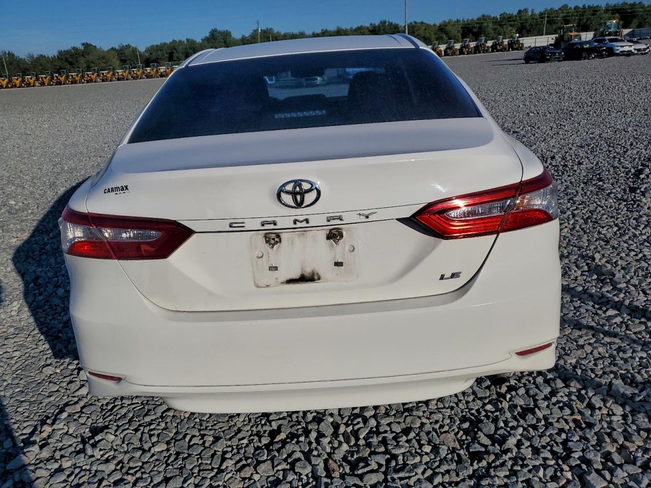 2018 Toyota Camry L VIN: 4T1B11HKXJU561166 Lot: 95608325