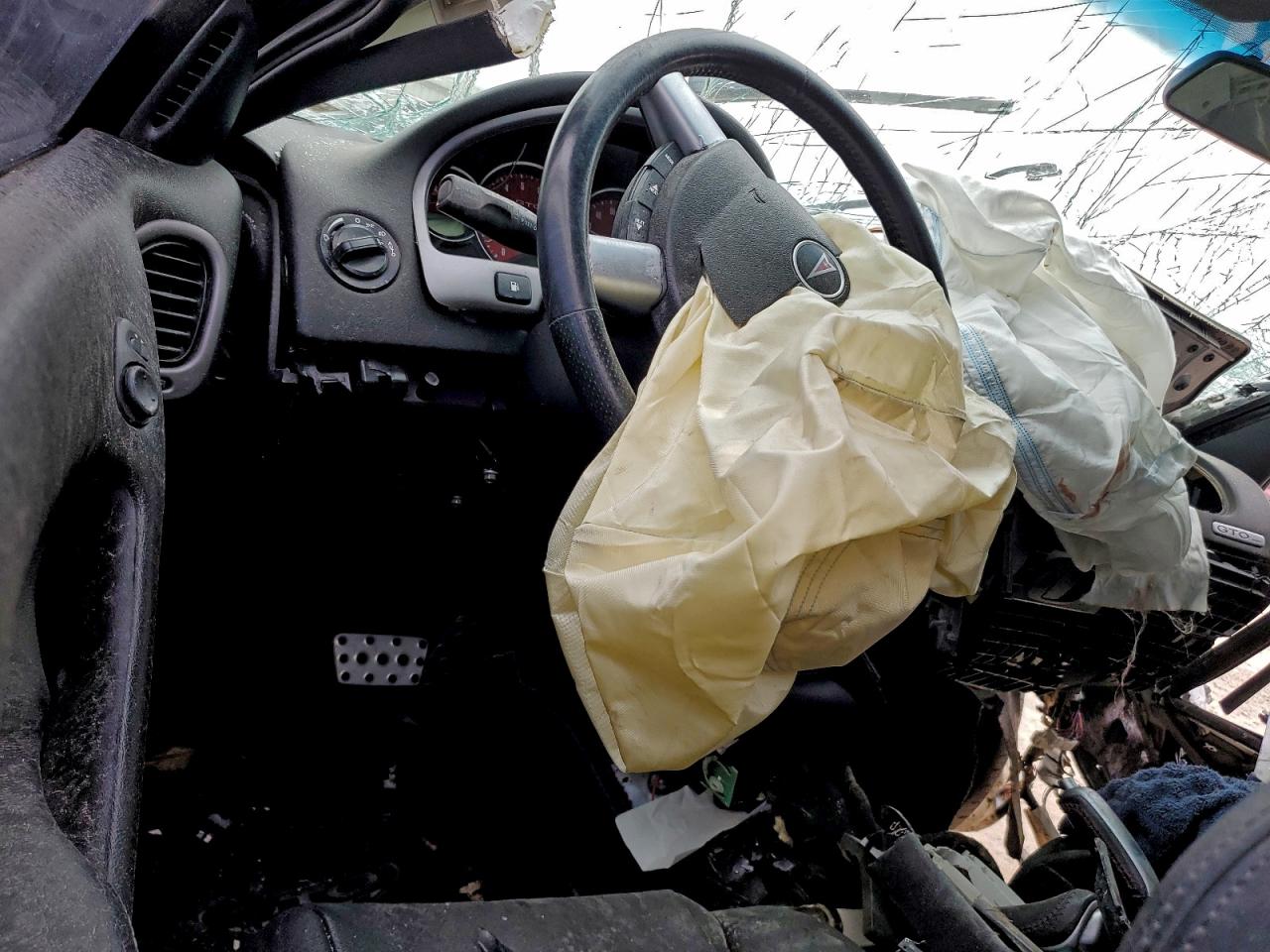 2004 Pontiac Gto VIN: 6G2VX12G34L236915 Lot: 94901055