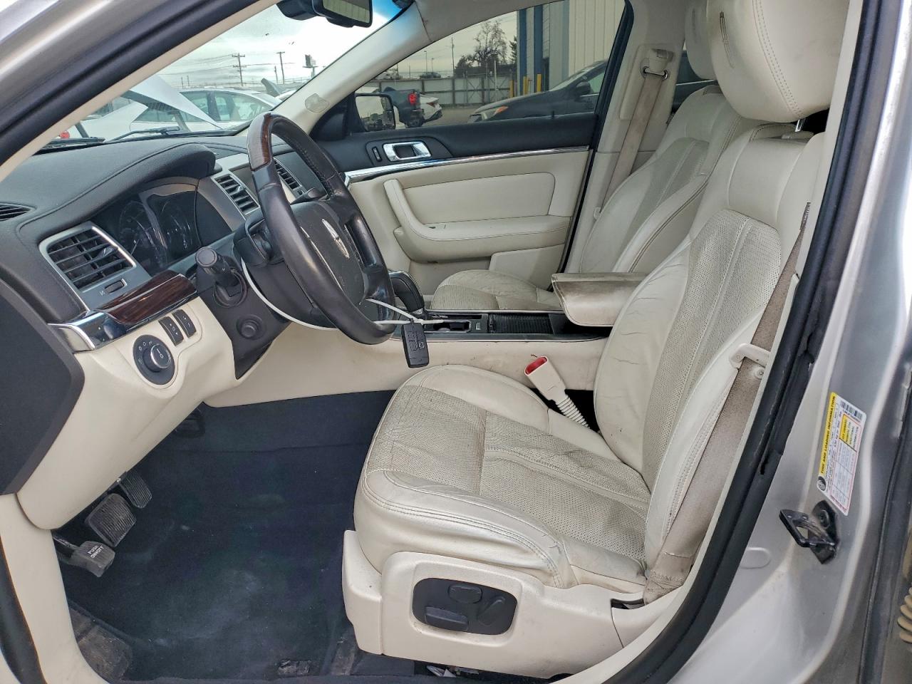 2010 Lincoln Mks VIN: 1LNHL9FT8AG600687 Lot: 94971025