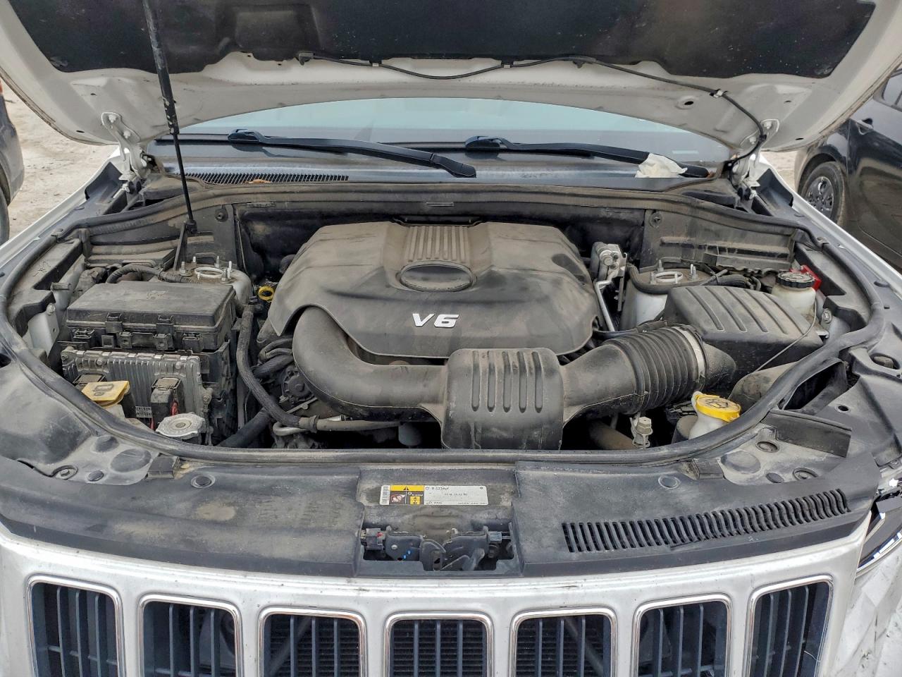 2015 Jeep Grand Cherokee Limited VIN: 1C4RJFBGXFC227172 Lot: 97945875