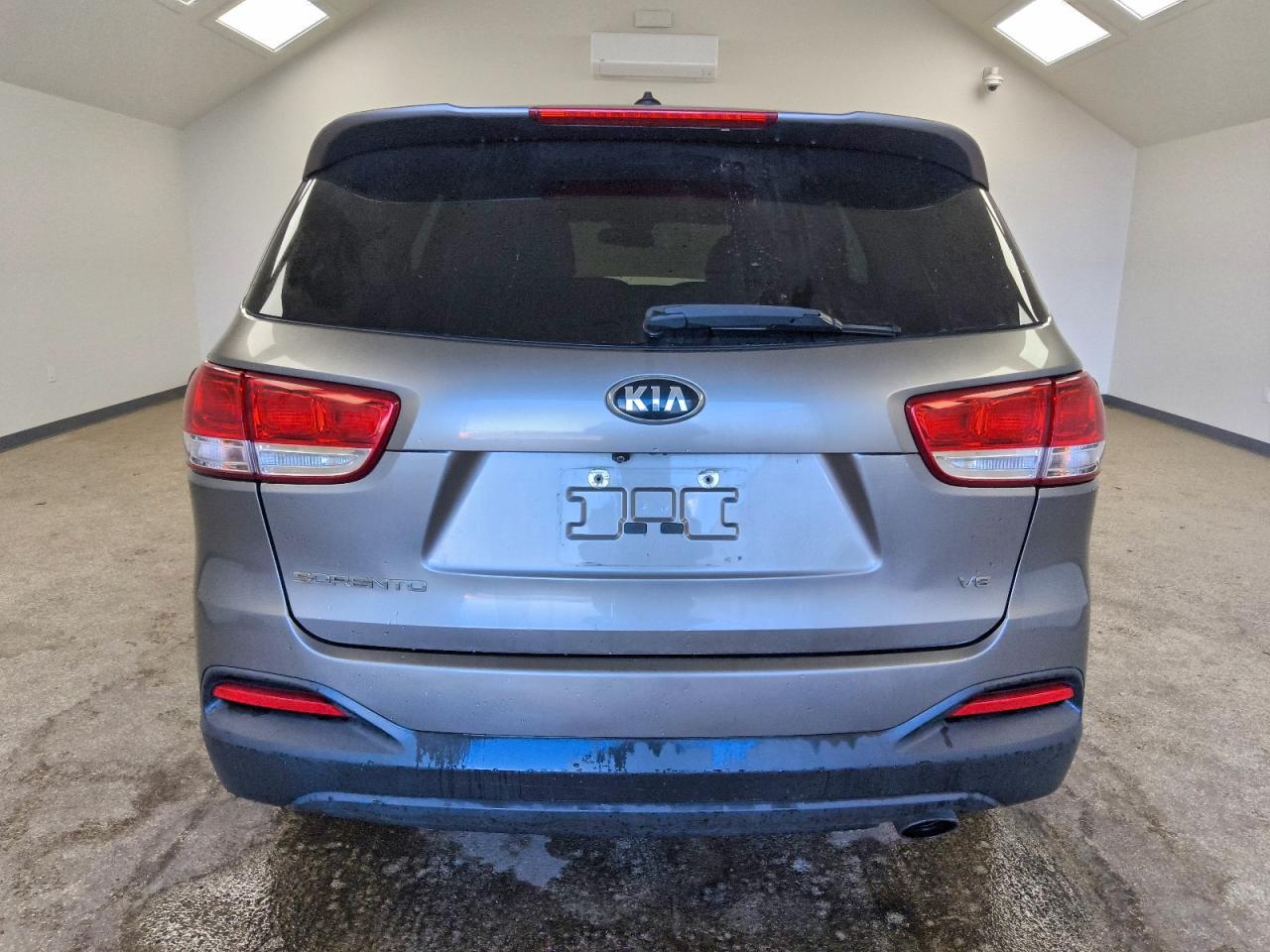 2018 Kia Sorento Lx VIN: 5XYPGDA53JG405308 Lot: 92418575