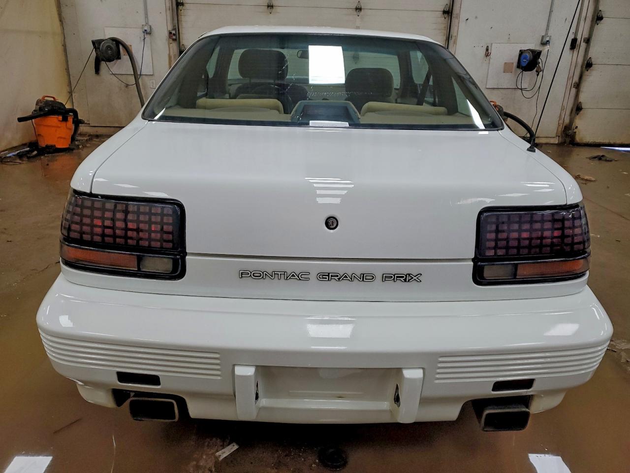 1992 Pontiac Grand Prix Se VIN: 1G2WJ14T9NF260827 Lot: 94460025