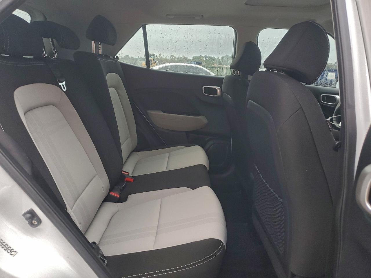 2022 Hyundai Venue Sel VIN: KMHRC8A39NU154725 Lot: 94877035