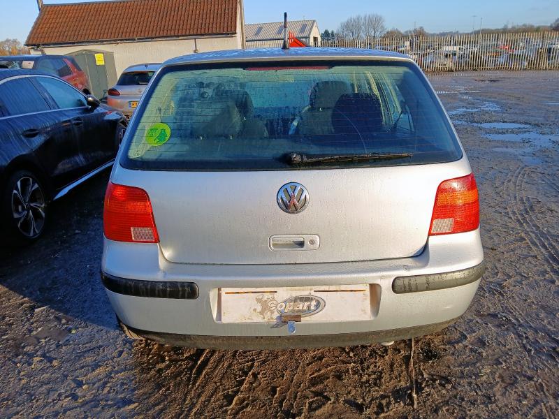 2003 VOLKSWAGEN GOLF 1.4 MATCH 5DR