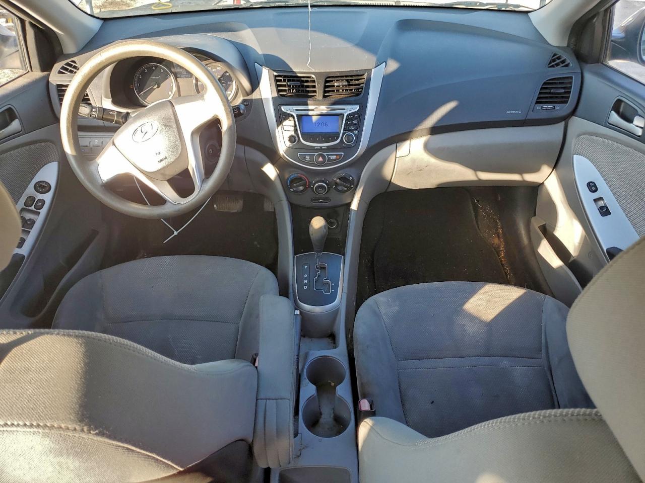 2013 Hyundai Accent Gls VIN: KMHCT4AE3DU439855 Lot: 95784165