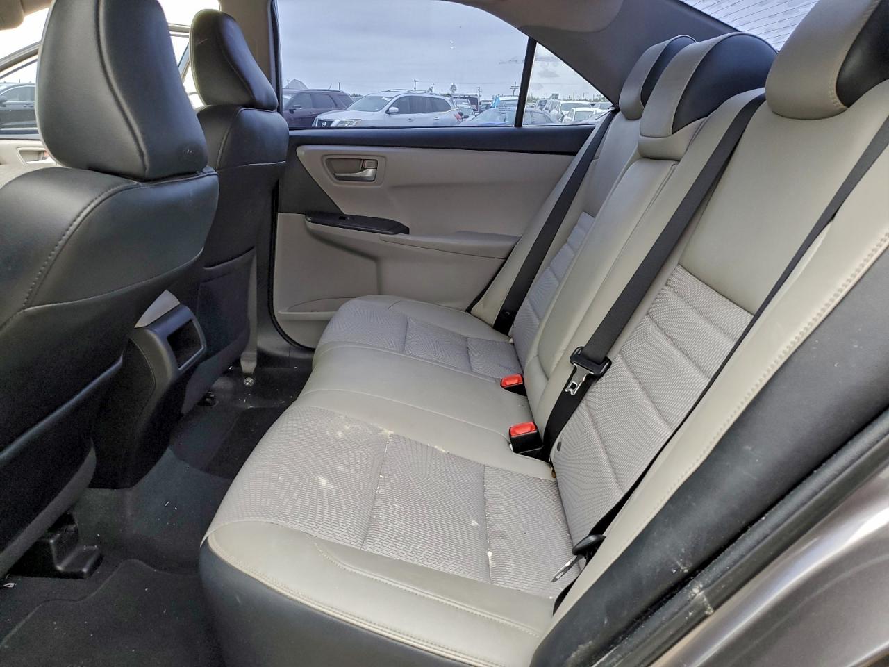 2016 Toyota Camry Le VIN: 4T1BF1FK5GU197218 Lot: 95109235