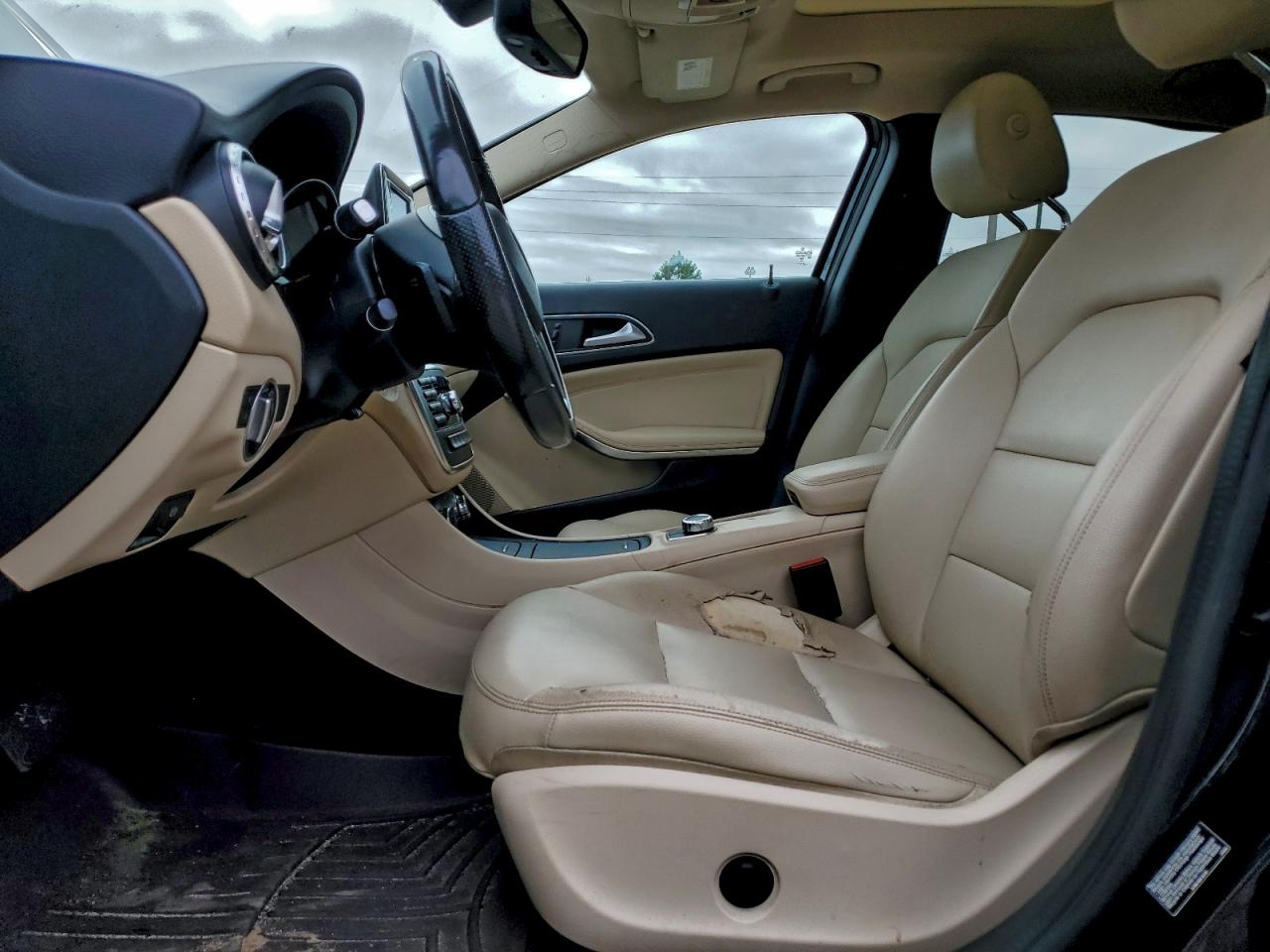 2015 Mercedes-Benz Gla 250 VIN: WDCTG4EB8FJ142202 Lot: 95130775