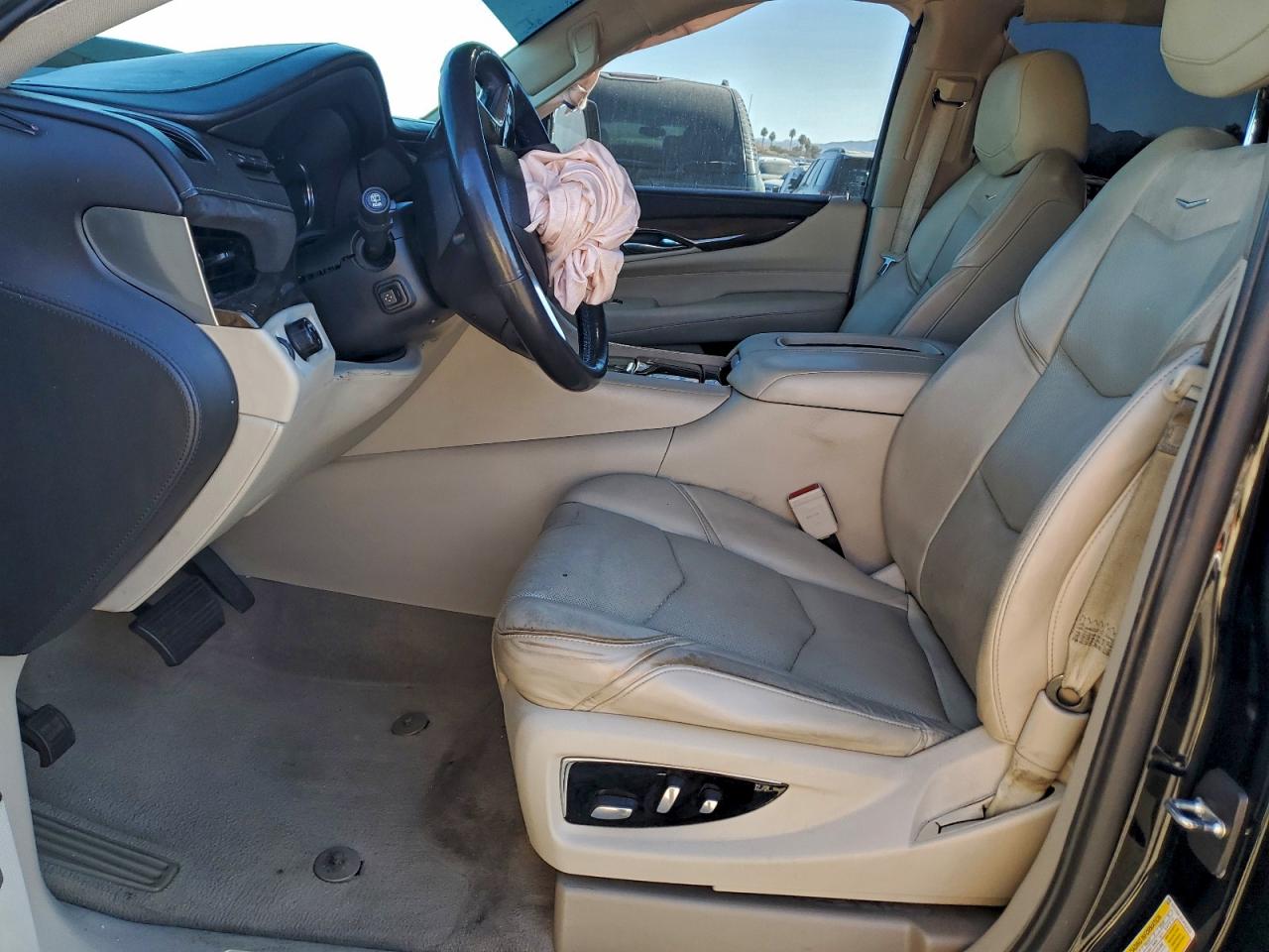 2020 Cadillac Escalade Luxury VIN: 1GYS3BKJ2LR112522 Lot: 95755455