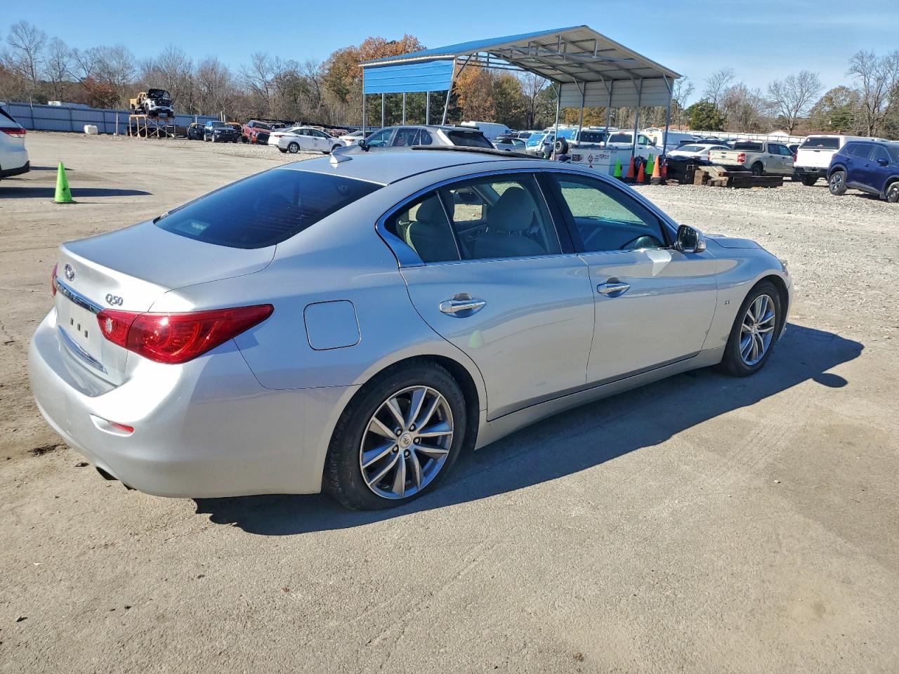 2015 Infiniti Q50 Base VIN: JN1BV7AP8FM332304 Lot: 97812885