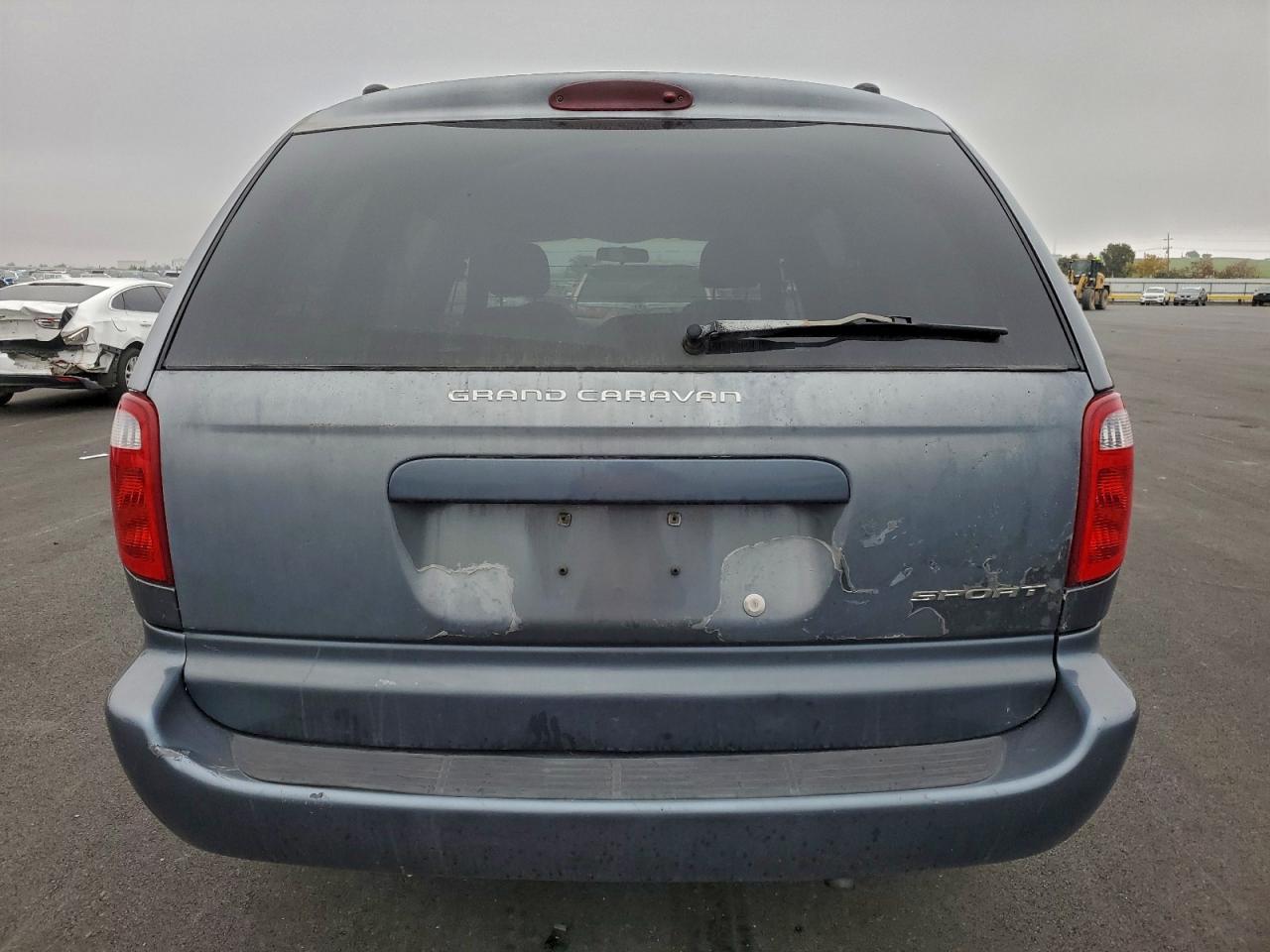 2001 Dodge Grand Caravan Sport VIN: 2B4GP443X1R398571 Lot: 95314615