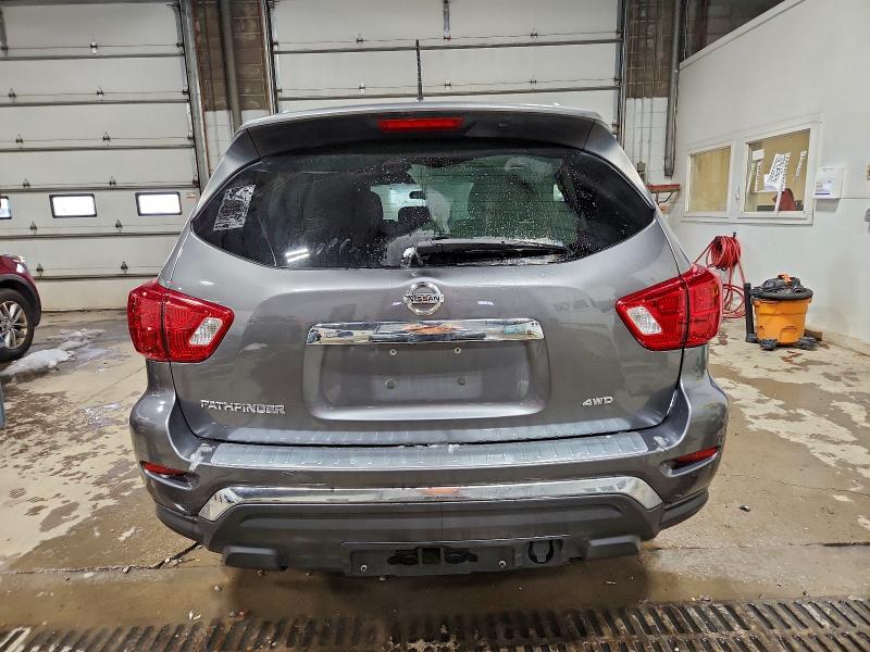  NISSAN PATHFINDER 2017 Серый