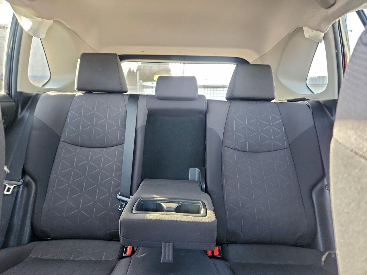 2019 Toyota Rav4 Xle VIN: 2T3P1RFV9KC050964 Lot: 95093215