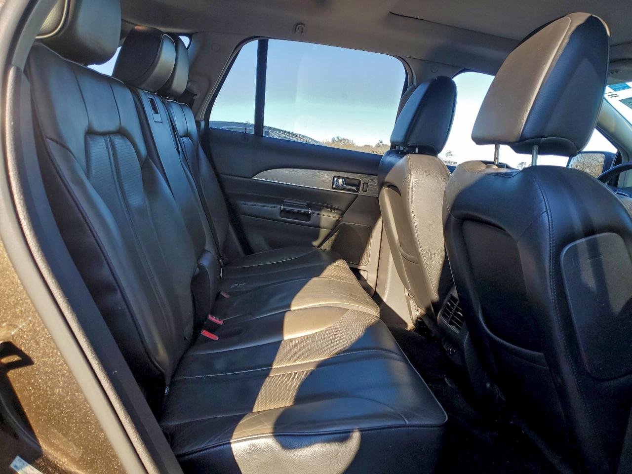 2011 Lincoln Mkx VIN: 2LMDJ8JK4BBJ07745 Lot: 96272255