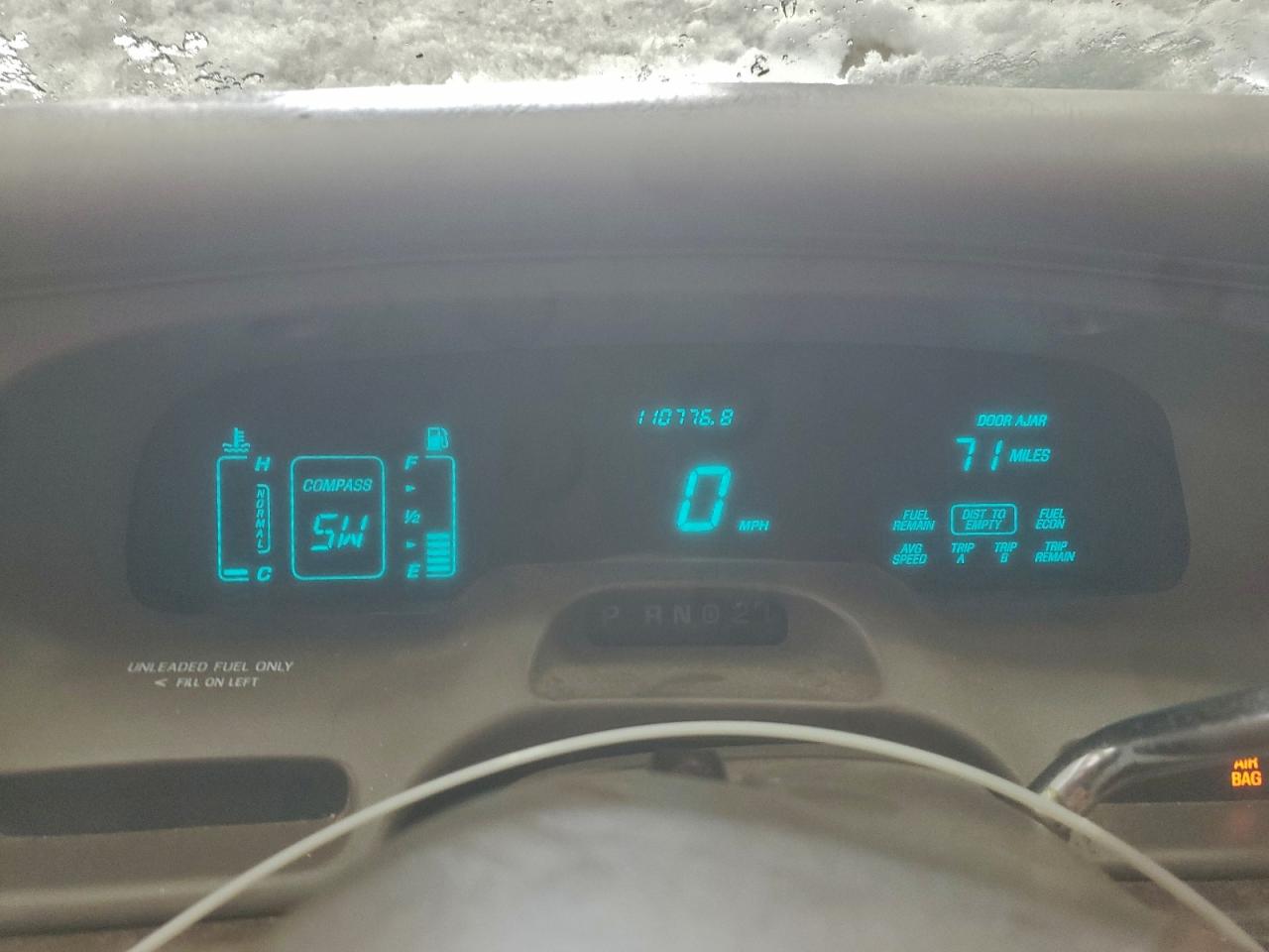 1997 Lincoln Town Car Executive VIN: 1LNLM81W1VY601022 Lot: 82704885