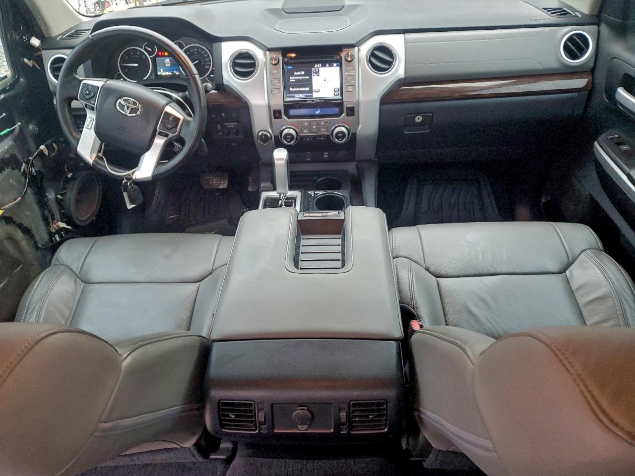 2017 Toyota Tundra Crewmax Limited VIN: 5TFHW5F14HX628158 Lot: 94735675