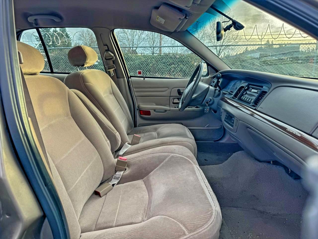 2001 Ford Crown Victoria Lx VIN: 2FAFP74W41X162882 Lot: 97671745