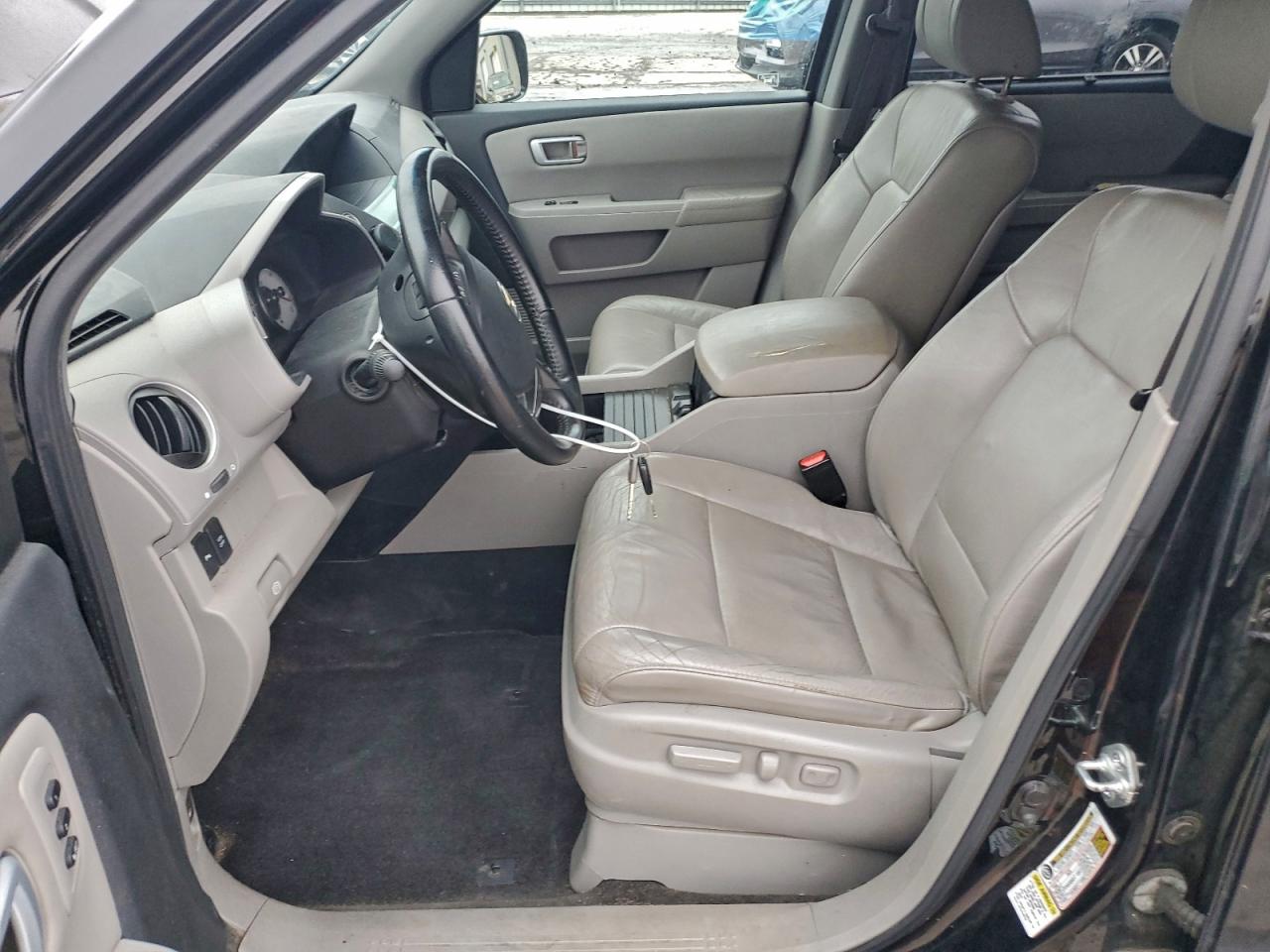 2011 Honda Pilot Touring VIN: 5FNYF3H91BB010160 Lot: 95767265