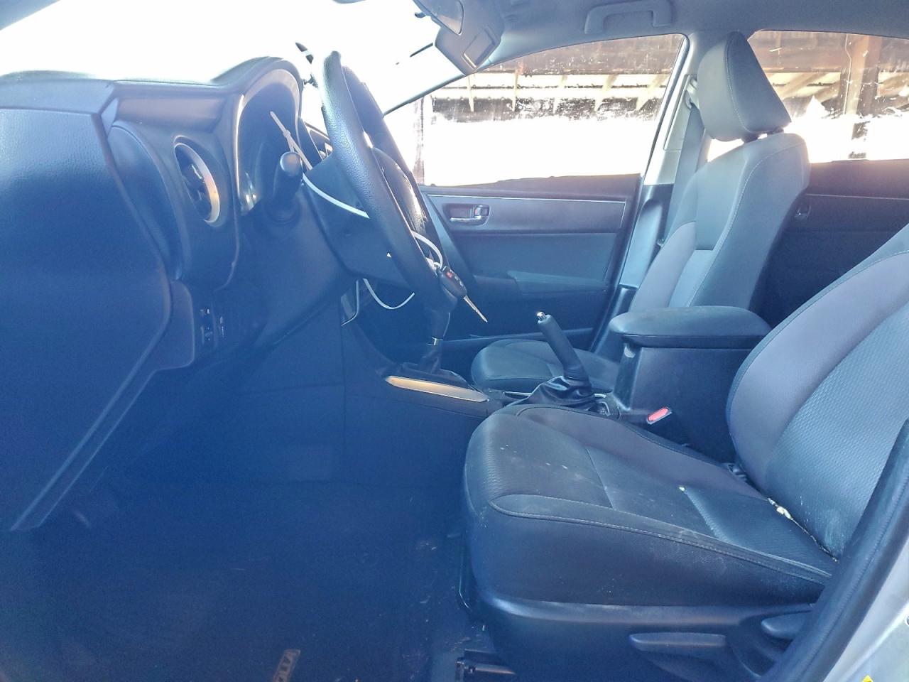 2018 Toyota Corolla L VIN: 5YFBURHE1JP844718 Lot: 94788595