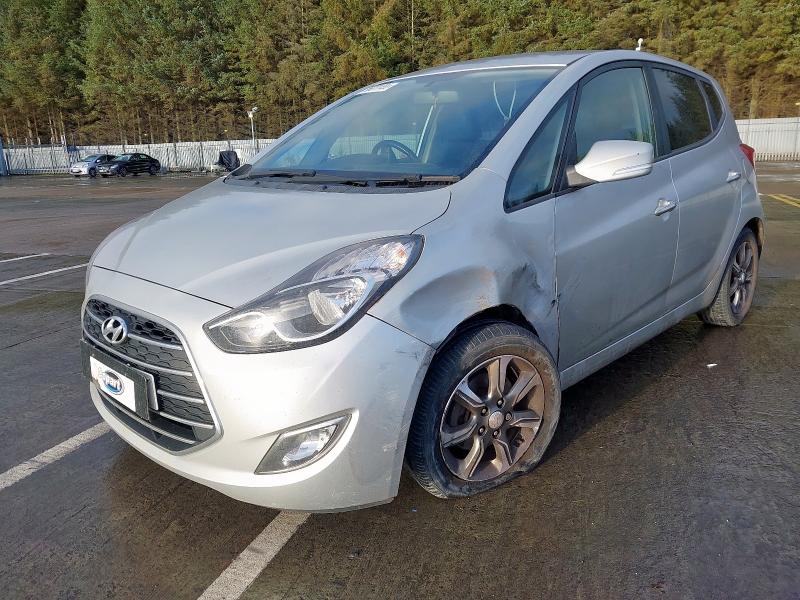 2016 HYUNDAI IX20 1.4 BLUE DRIVE SE 5DR for sale at Copart WHITBURN