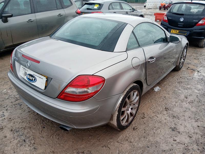 2005 MERCEDES-BENZ SLK SLK 200K 2DR TIP AUTO