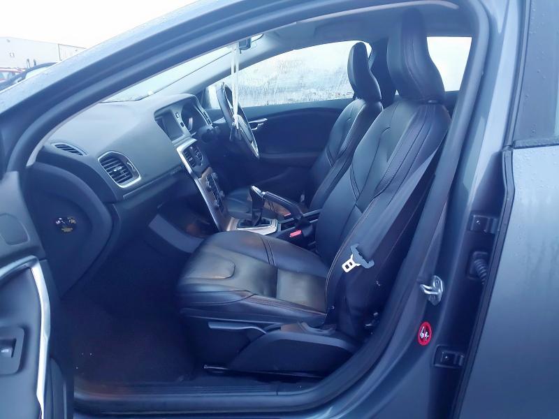 2014 VOLVO V40 D2 CROSS COUNTRY LUX 5DR