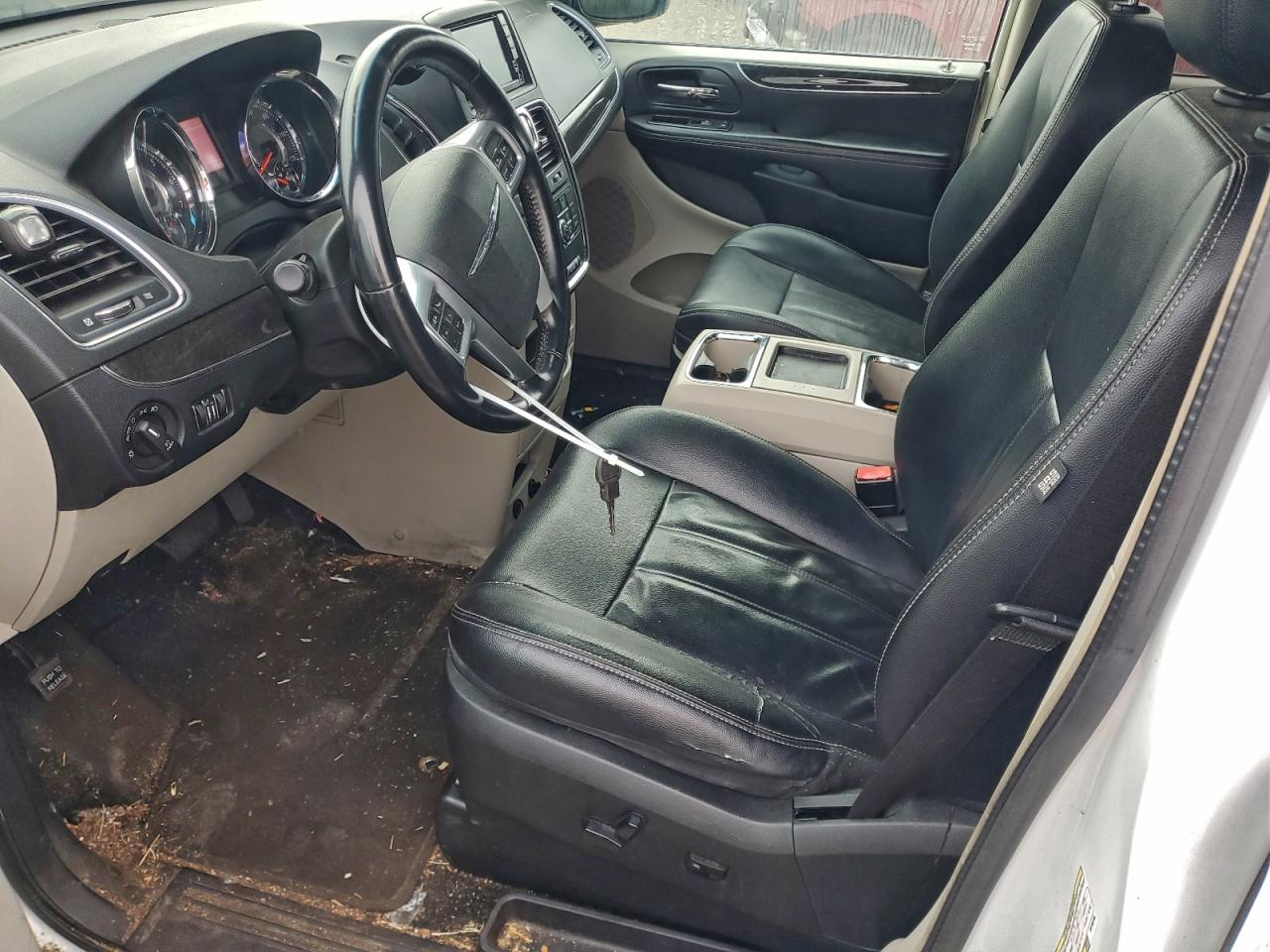 2014 Chrysler Town & Country Touring VIN: 2C4RC1BG2ER158755 Lot: 95462005