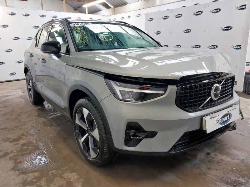 2024 VOLVO XC40 2.0 B3P PLUS DARK 5DR AUTO