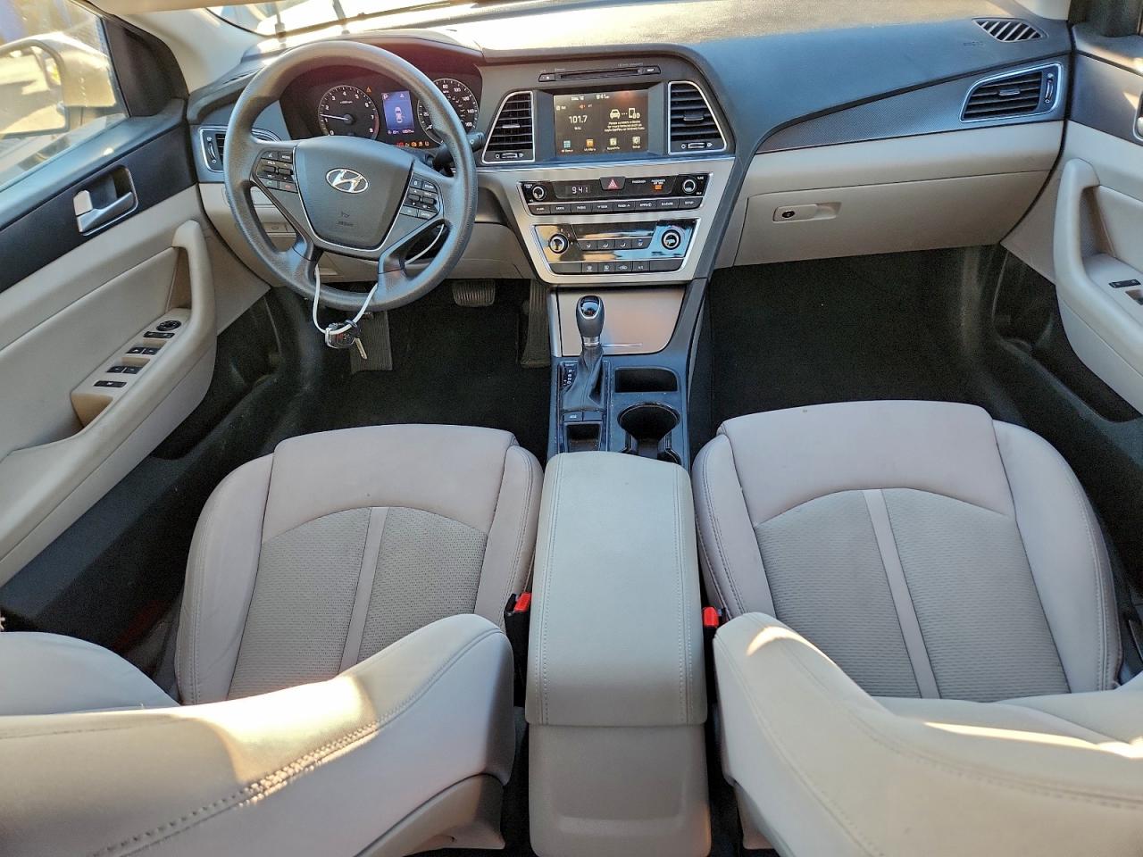 2017 Hyundai Sonata Sport VIN: 5NPE34AF8HH556188 Lot: 96738105