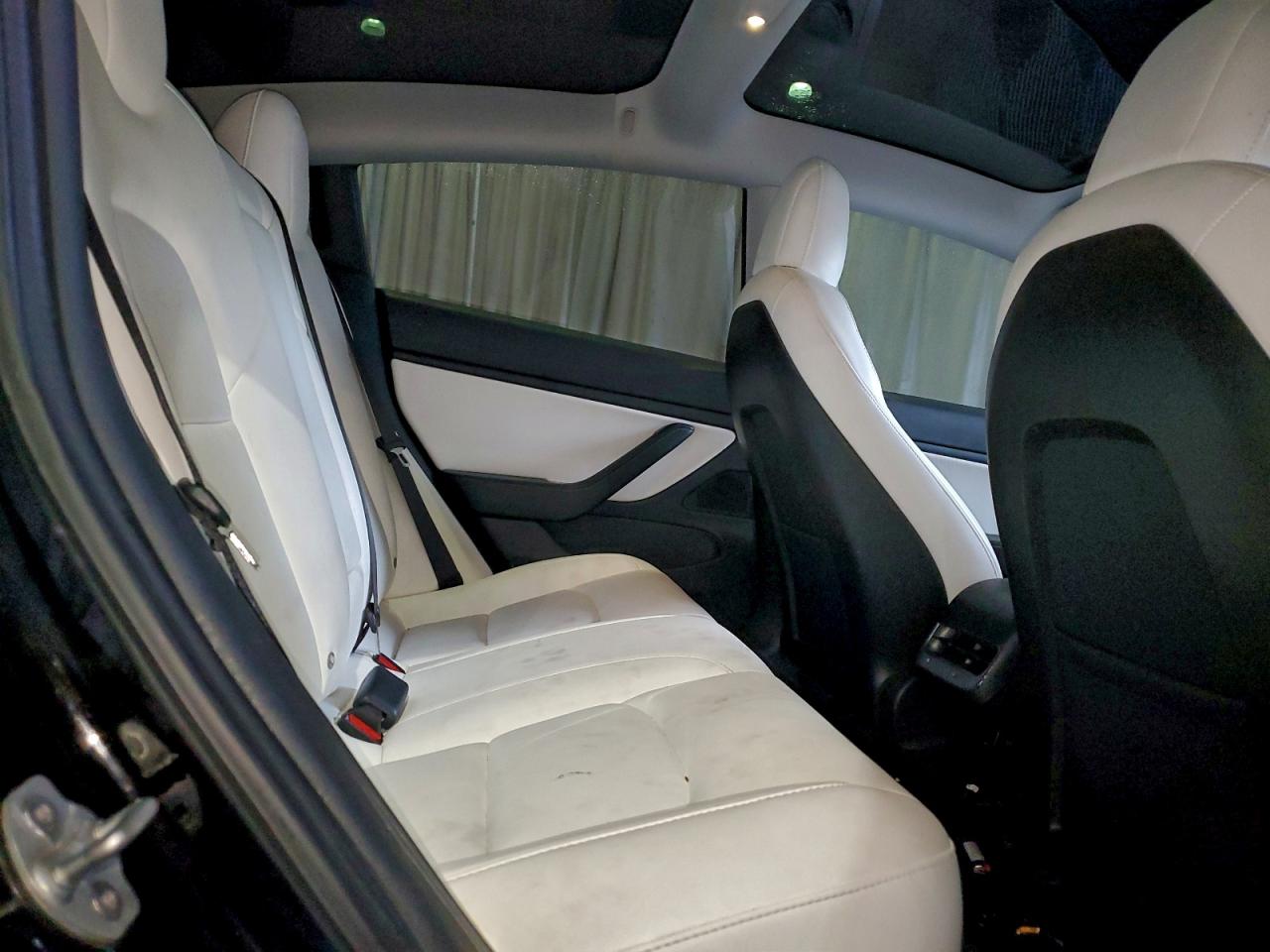 2018 Tesla Model 3 VIN: 5YJ3E1EB5JF180920 Lot: 85501085