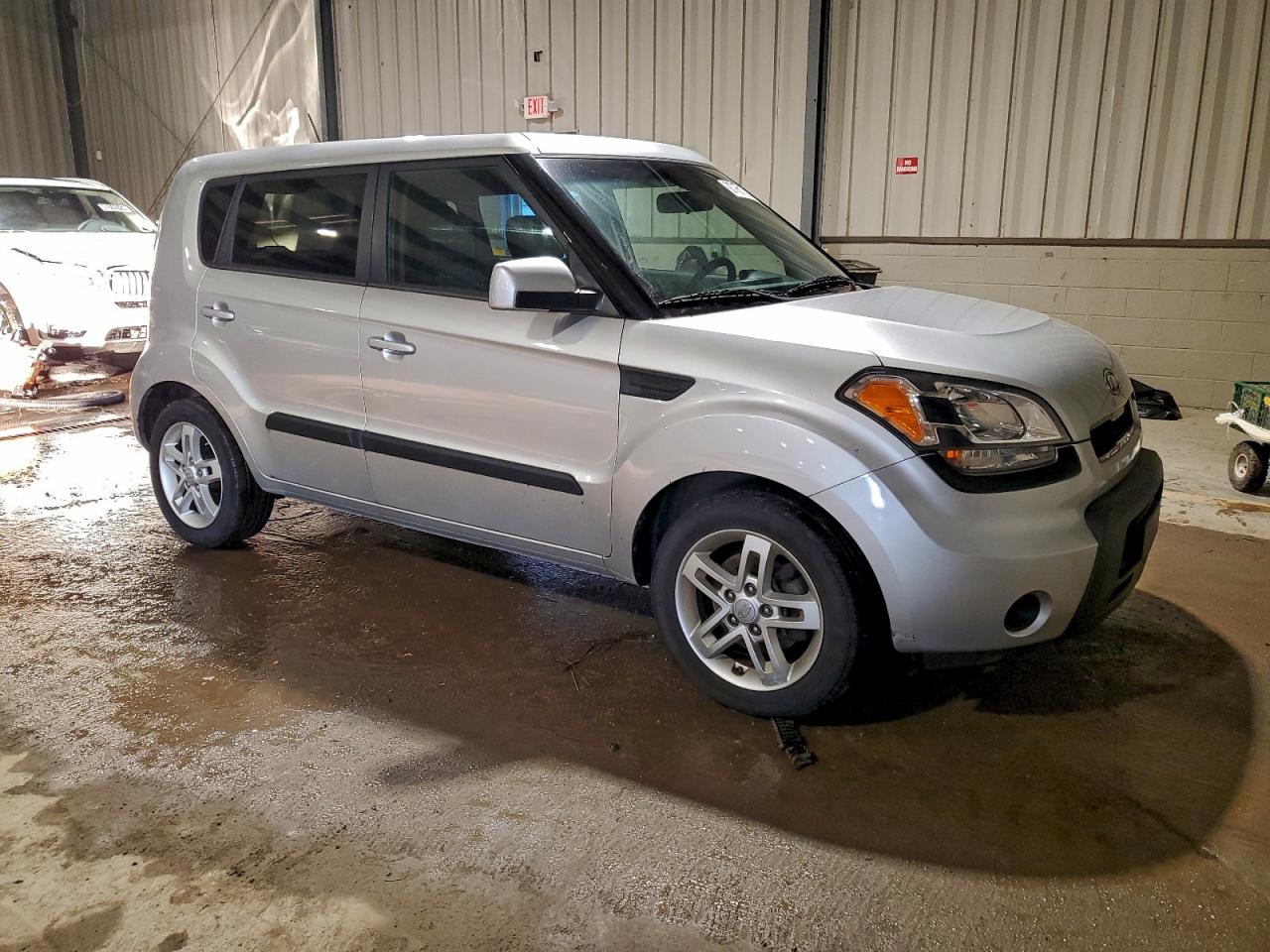 2011 Kia Soul + VIN: KNDJT2A26B7708030 Lot: 97757175