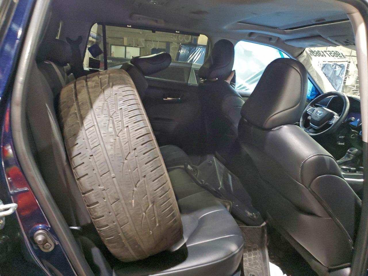 2024 Toyota Highlander Hybrid Xle VIN: 5TDKBRCHXRS632927 Lot: 96571365