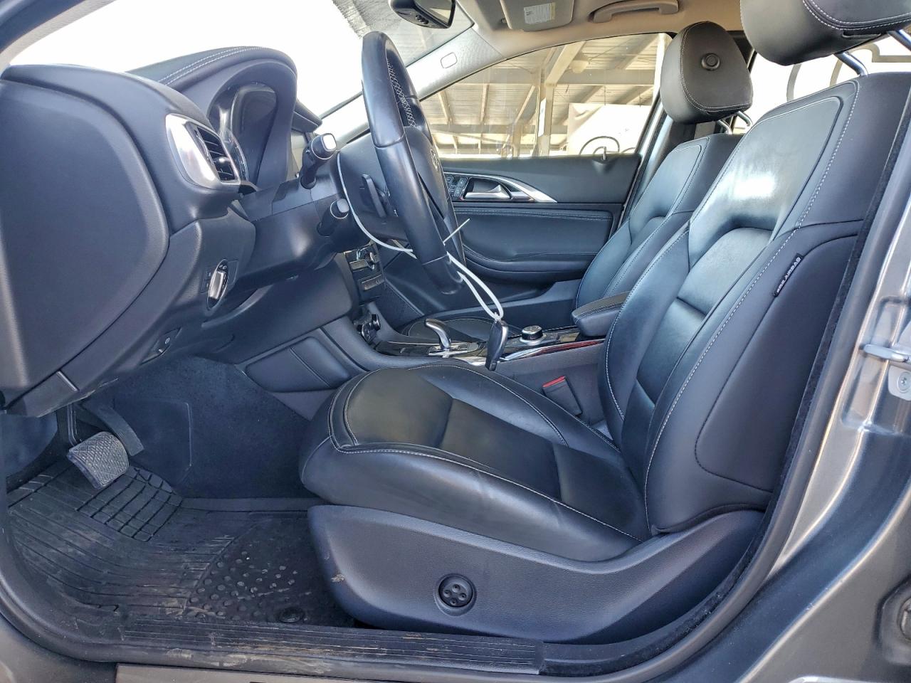 2018 Infiniti Qx30 Base VIN: SJKCH5CR3JA054656 Lot: 96187775